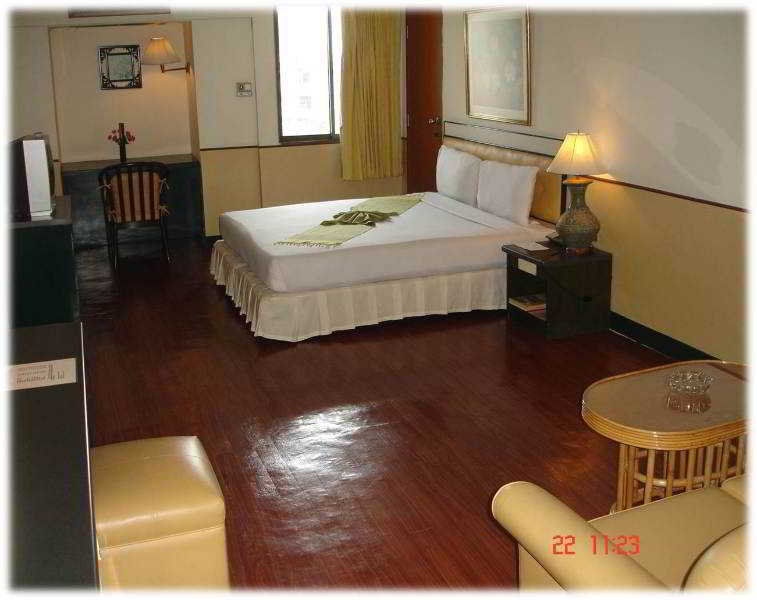 Sena Place Hotel Бангкок Экстерьер фото